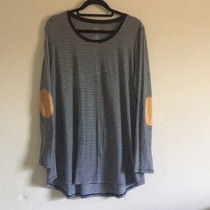 Maurice’s Long Sleeve Top